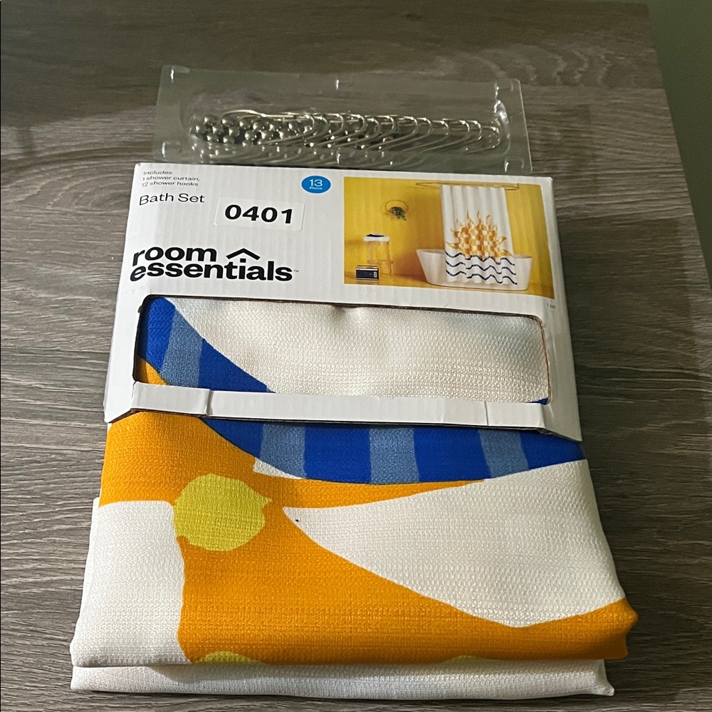 NIP Room Essentials Blue and Orange Curtain Set